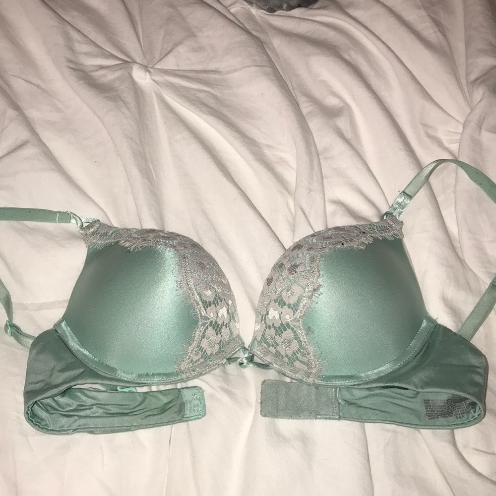 VS Bombshell plunge Bra